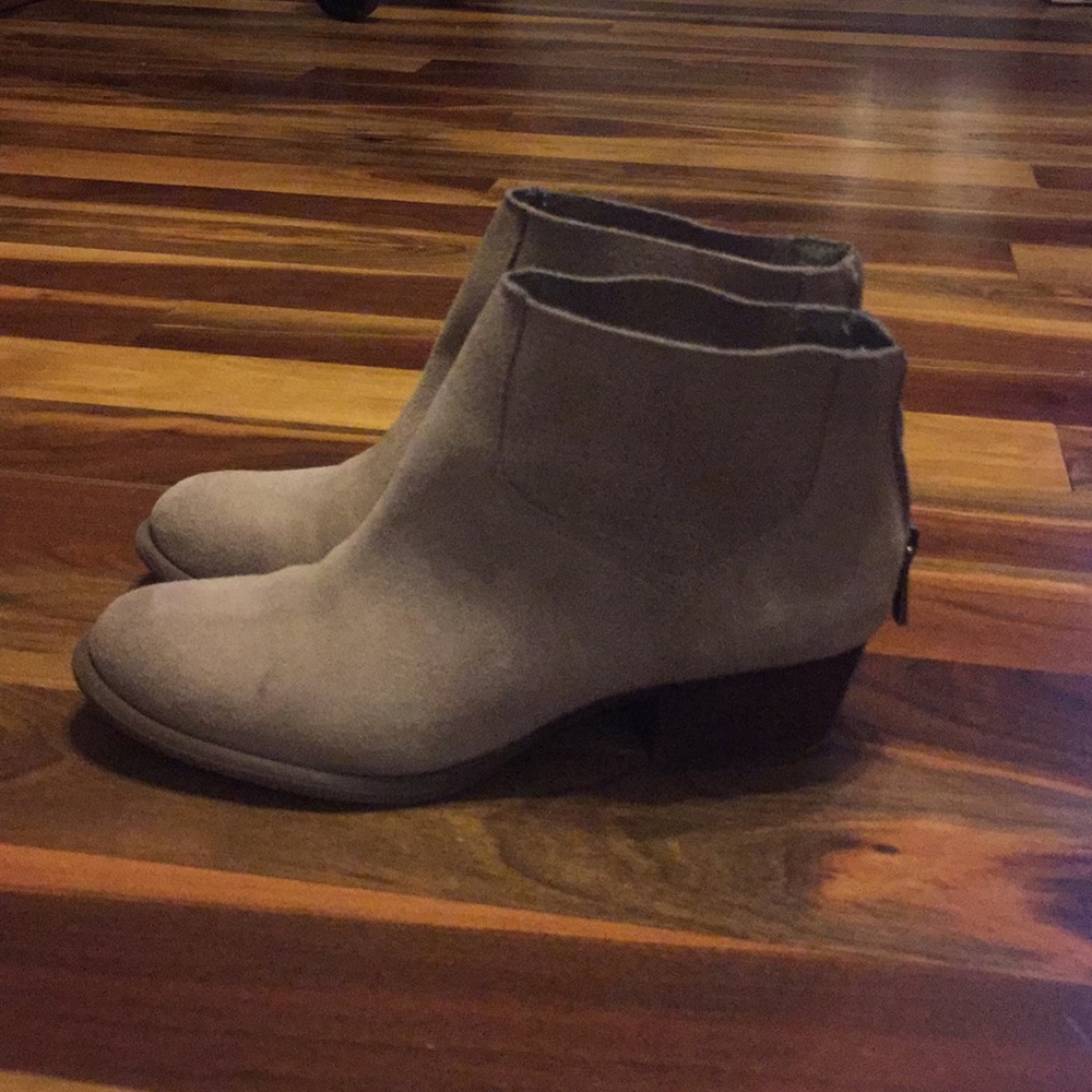 Jessica Simpson Tan Booties- 8